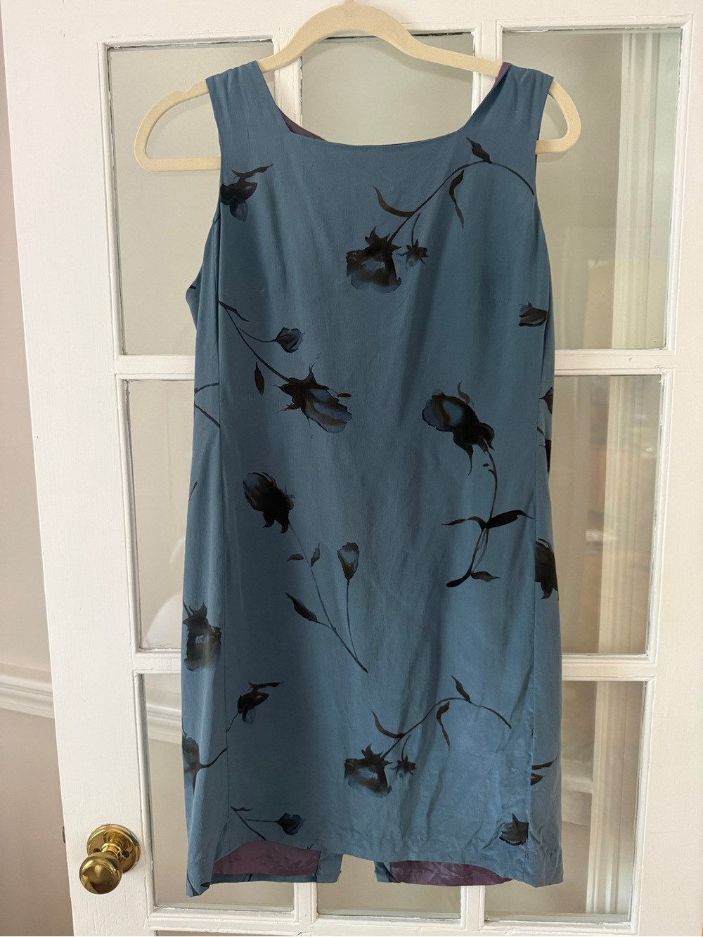 Vintage 90’s Petite Sophisticate Sleeveless 100% Silk Blue Floral Shift Dress
